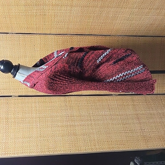 Duster - Picture 2 of 3